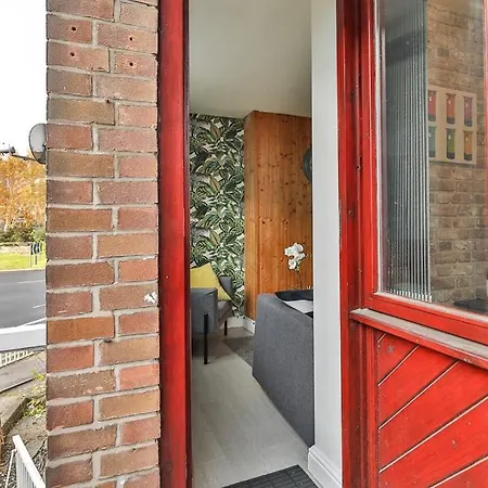 Holiday home George House-weeklystay-centrelocation-student-business-parking-sleep8 Sheffield